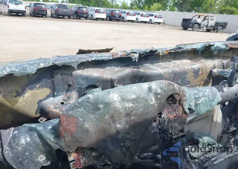 2022 Chevrolet Silverado 4Wd Short Bed Custom Trail Boss/4Wd Standard Bed Custom Trail Boss z USA, uszkodzony, nr VIN 3GCPDCEKXNG512849